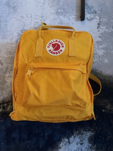 Yellow fjällraven kånken - fjällraven,